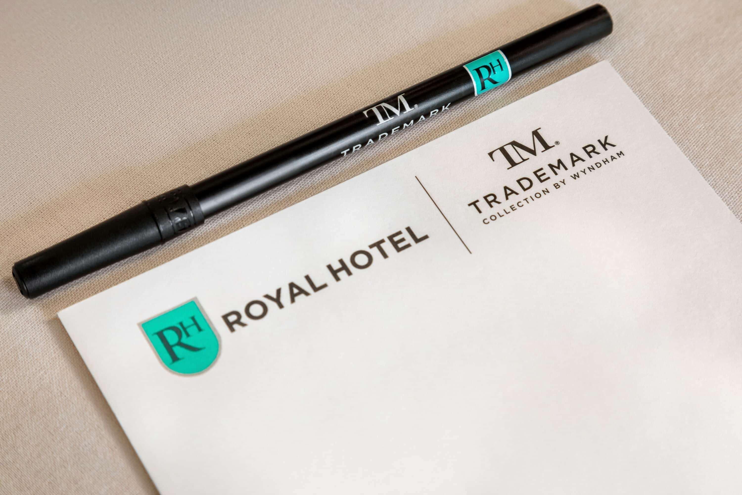Royal Hotel Calgary, Trademark Collection By Wyndham Eksteriør billede
